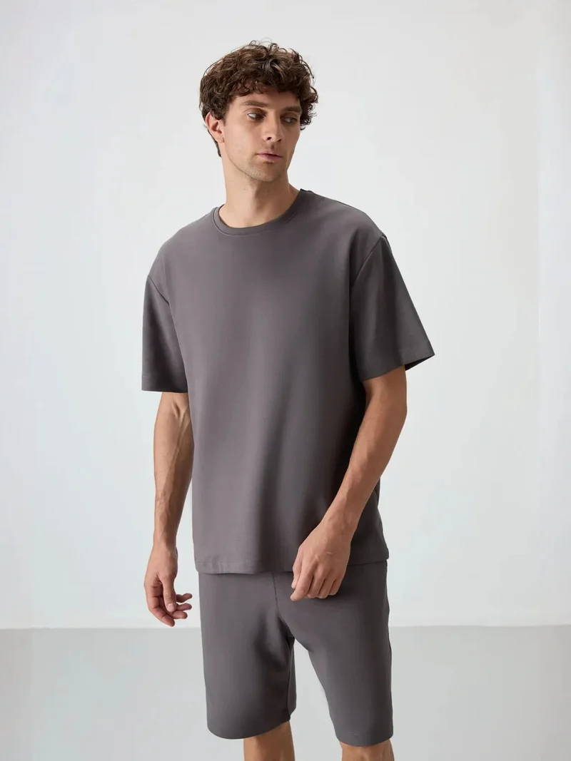 تومي لايف TOMMY Oversized T-Shirt And Shorts Set