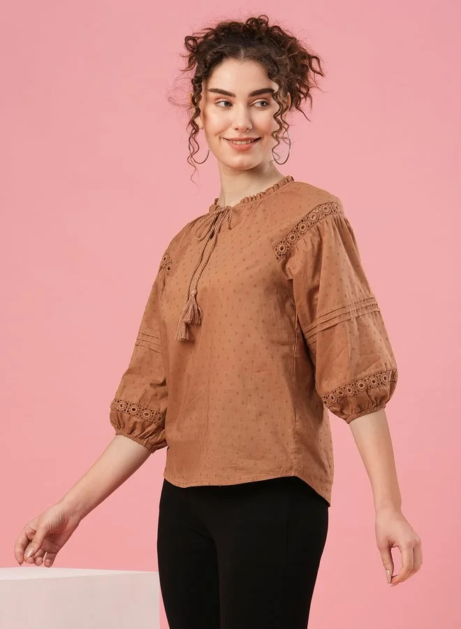 globus Globus Textured Dobby Tie-Up Neck Lace Insert Top