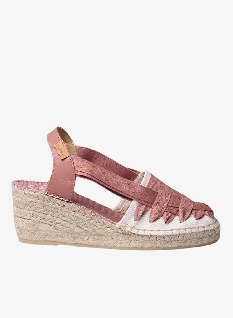 توني بونز تريسي سي