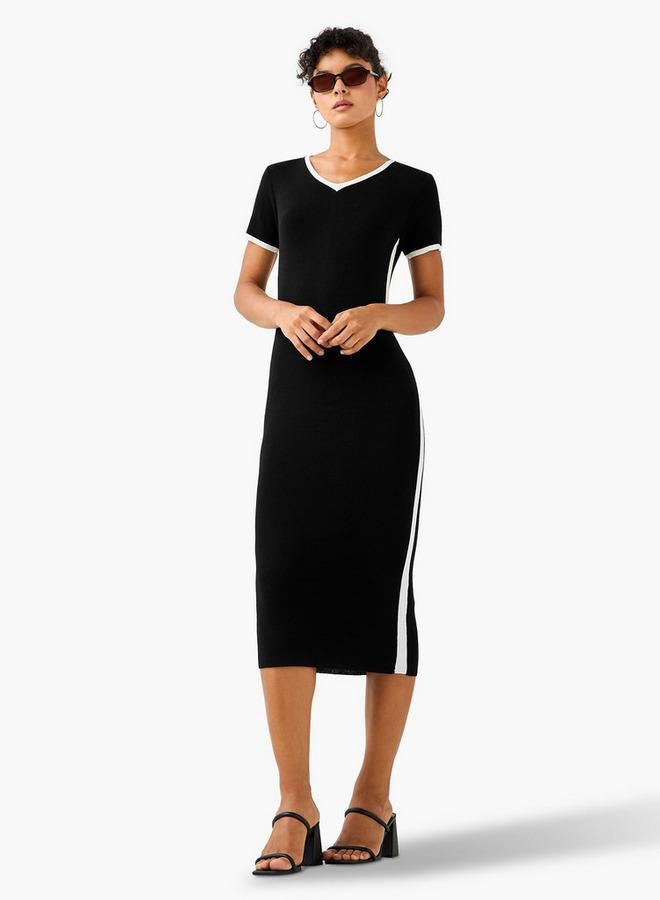 تواكستريمز فستان ميدي ضيق بتصميم مزخرف - Image 2