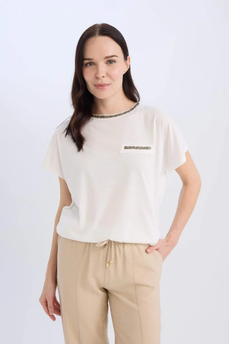 ديفاكتو Crew Neck Short Sleeve T-Shirt