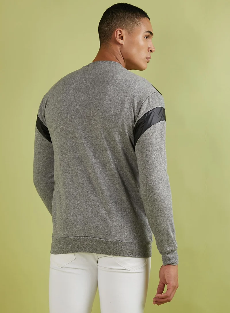 Campus Sutra Men's Light Grey Zip-Front Jacket With Contrast Detail