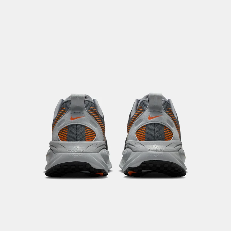 نايكي حذاء جري رجالي فوميرو  للطرقات