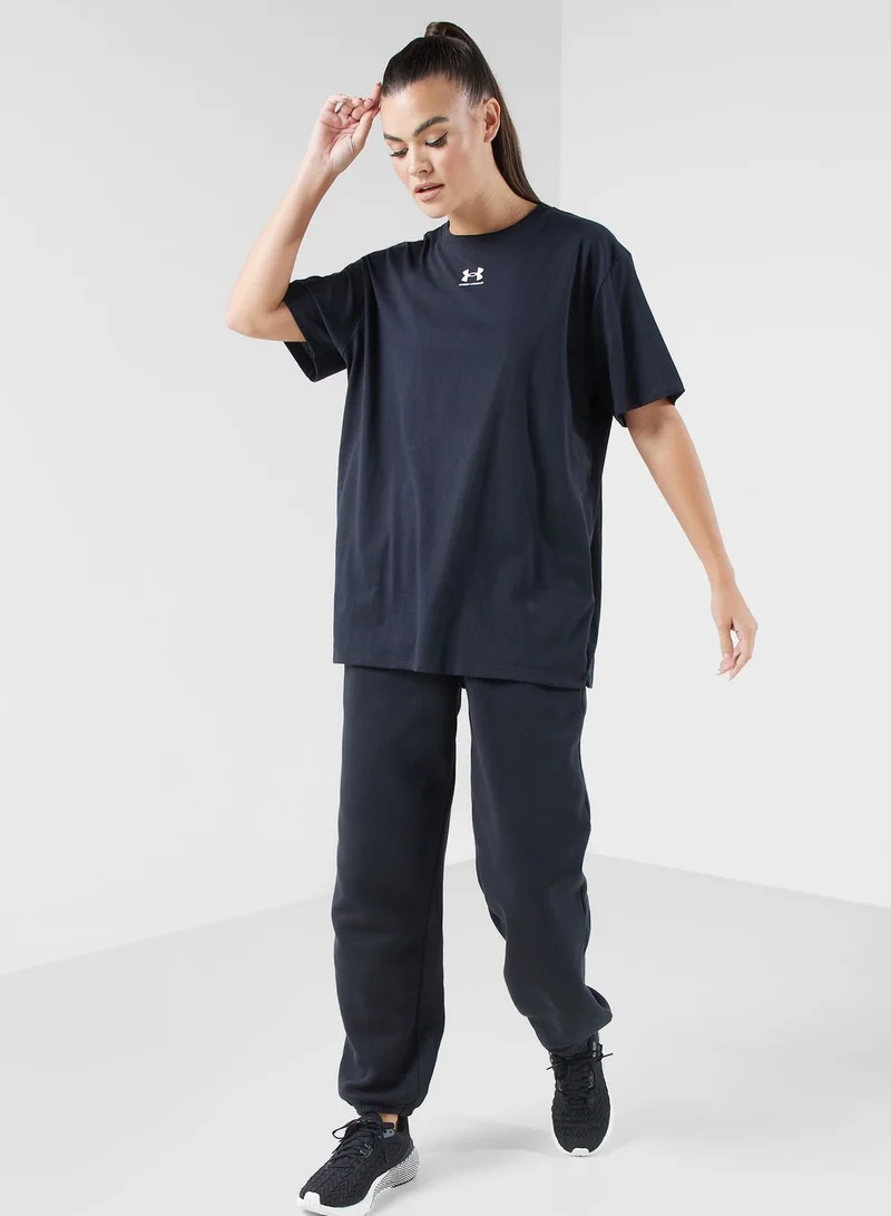 UNDER ARMOUR Essential Oversize Short Sleeve T-shirt