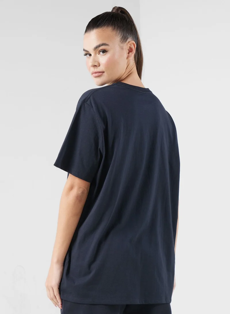 UNDER ARMOUR Essential Oversize Short Sleeve T-shirt