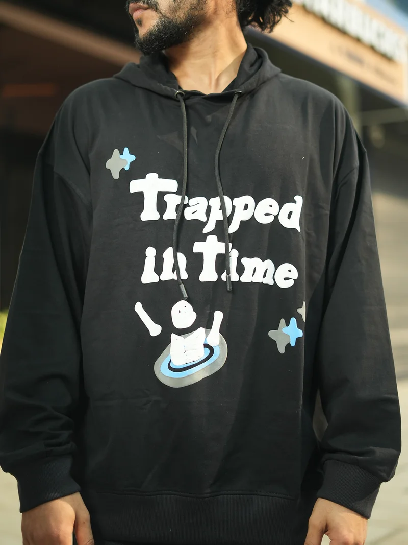 مانياك Maniac Mens Printed Hooded Neck Fullsleeve Black and White Cotton Sweatshirt
