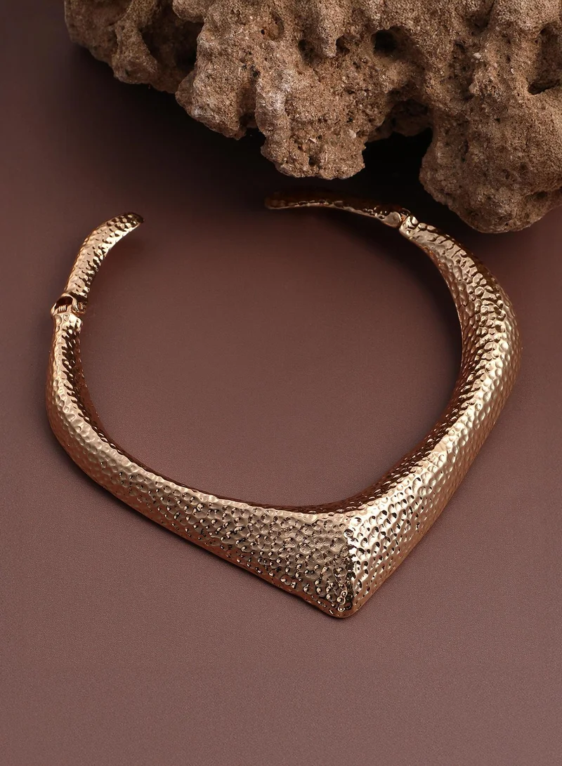 سوهي Women's The Dented Torque Necklace