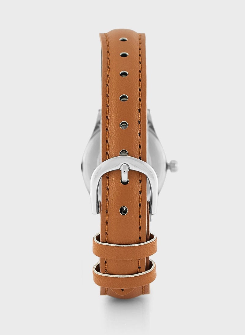 كاسيو ساعة يد بعقارب وسوار من البولي يوريثان - Image 3