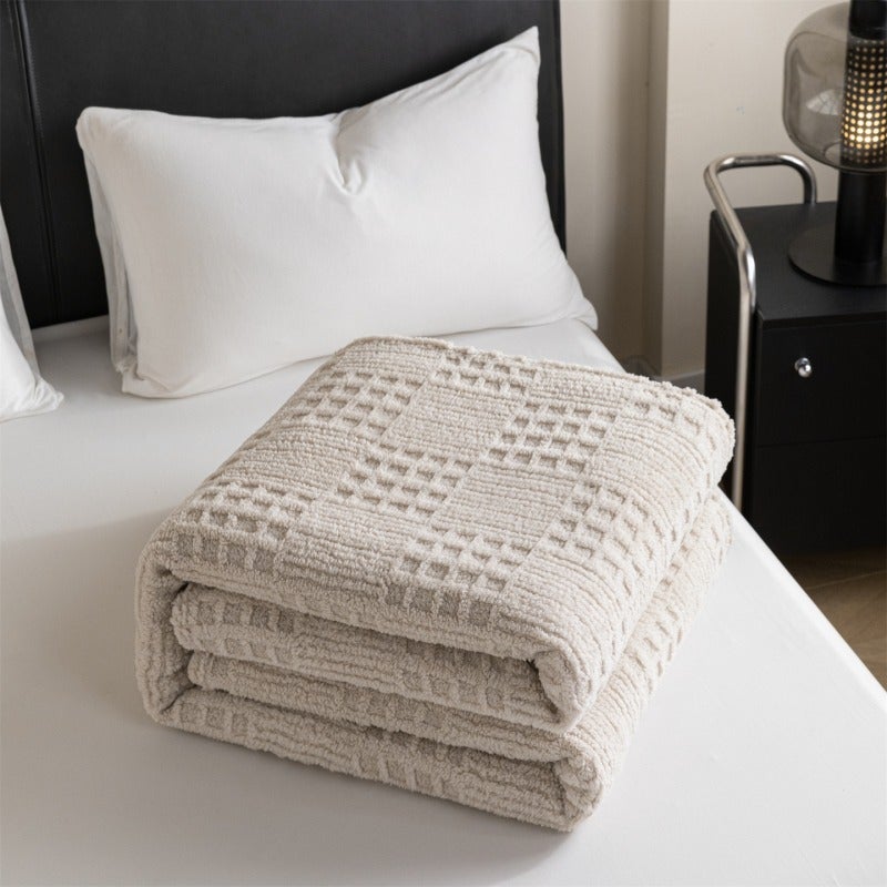 A Solid Color Waffle Jacquard Summer Quilt Blanket, Machine Washable, Suitable for Home, Office, Sofa And Camping, Pillow Not Included - Image 1