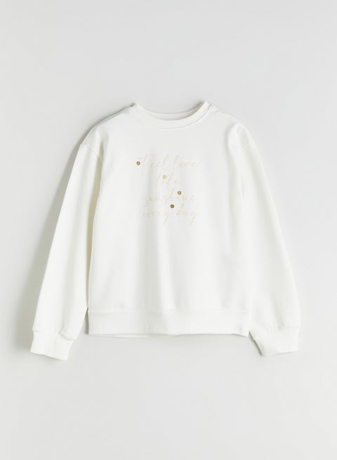 سويتر بناتي بياقة دائرية