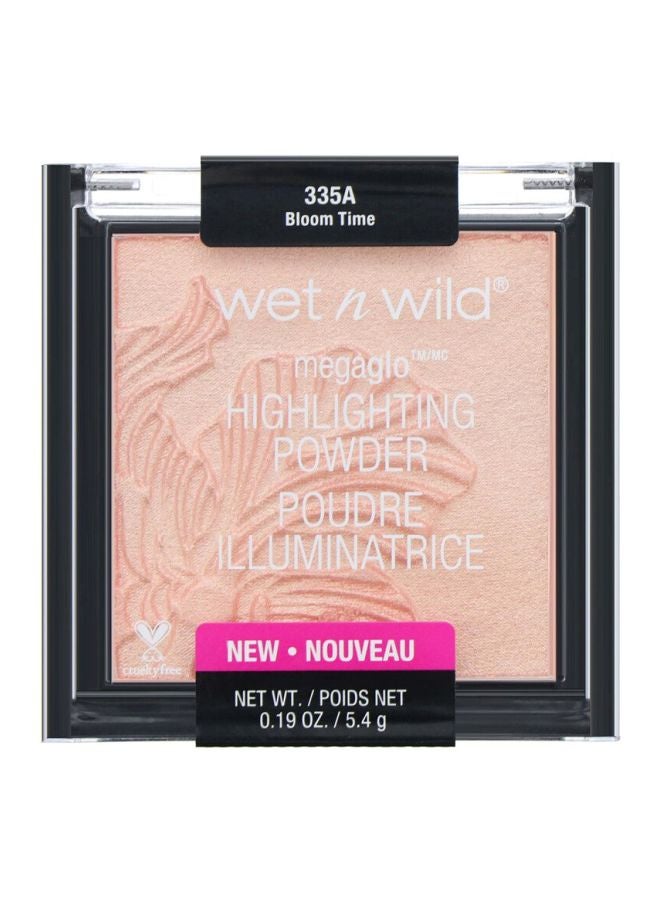 Wet N Wild Mega Glo Highlighting Powder 335A Bloom Time - Image 2