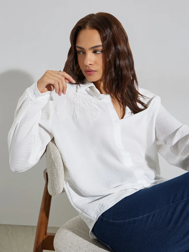 Styli White Floral Patch Detail Oversized Shirt