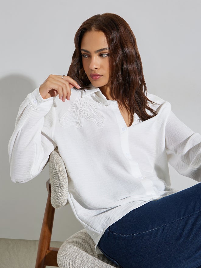 Styli White Floral Patch Detail Oversized Shirt - Image 1