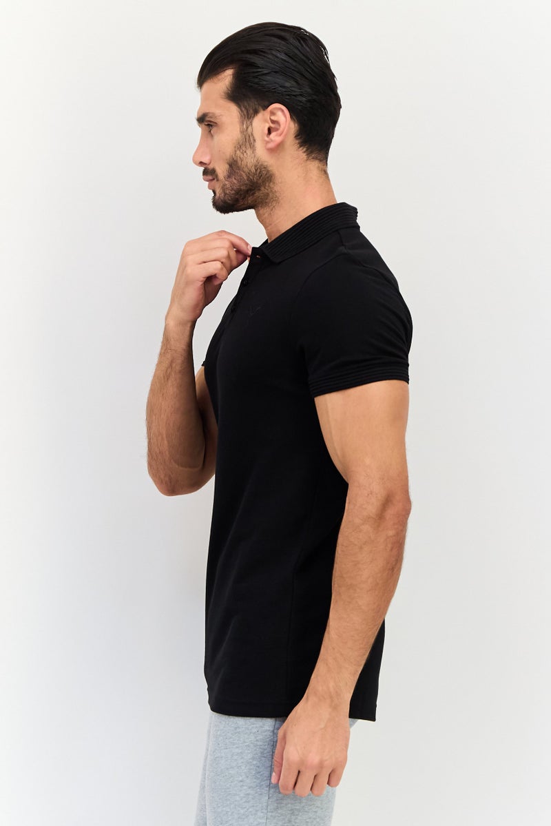 PUMA قميص بولو خارجي للرجال بقصة ضيقة بأكمام قصيرة، أسود - Image 2