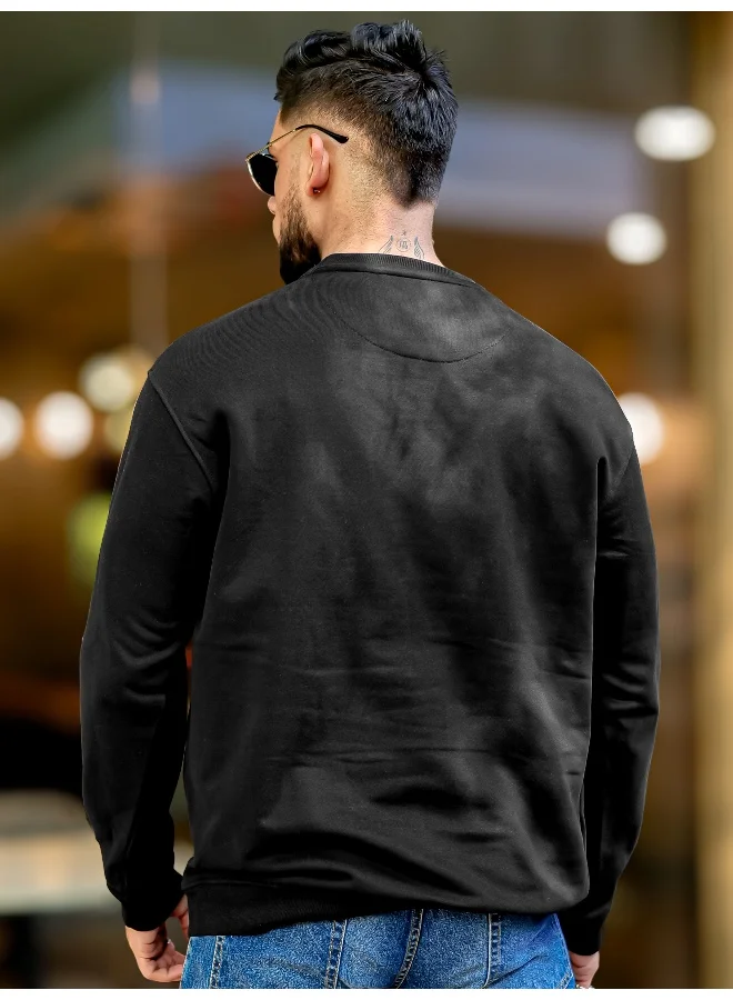 مانياك سويت شيرت رجالي فليس كبير الحجم بياقة مستديرة وأكمام كاملة بطبعة أسود وأصفر