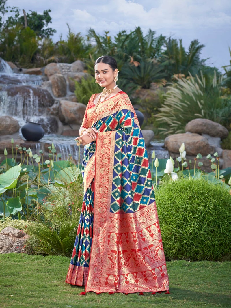 MANOHARI Women's Most Trendy Banarasi Woven Navy Blue with Multicolor Saree With Heavy Jacquard Work Saree With Blouse Piece - Image 3