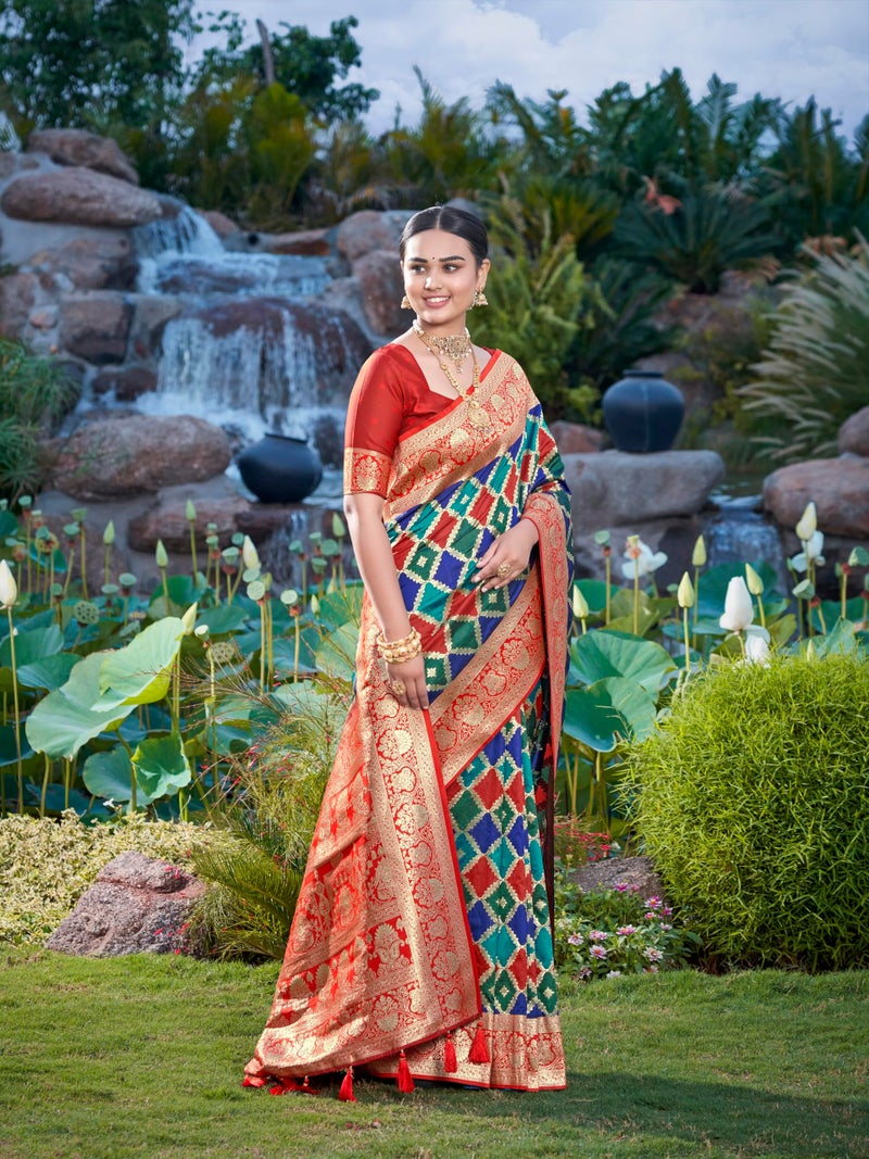 MANOHARI Women's Most Trendy Banarasi Woven Navy Blue with Multicolor Saree With Heavy Jacquard Work Saree With Blouse Piece - Image 5