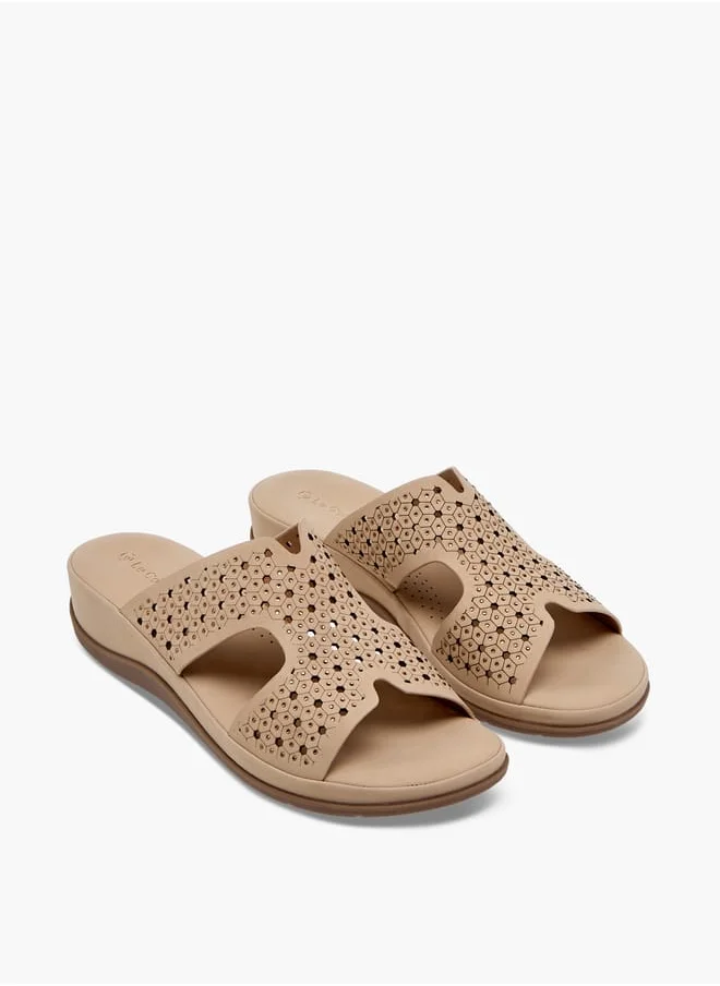 لو كونفورت Women Embellished Slip-On Sandals