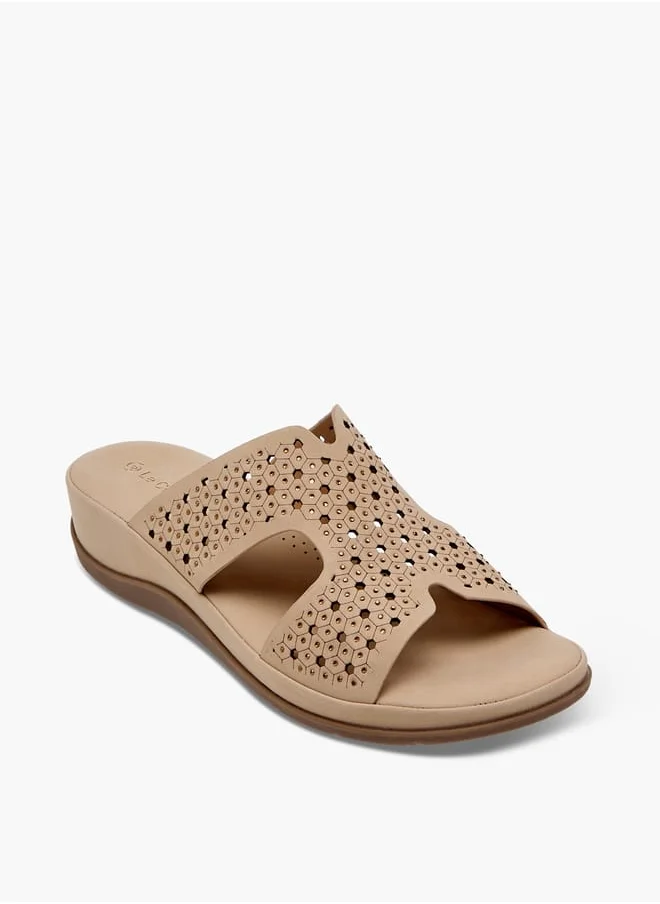 لو كونفورت Women Embellished Slip-On Sandals