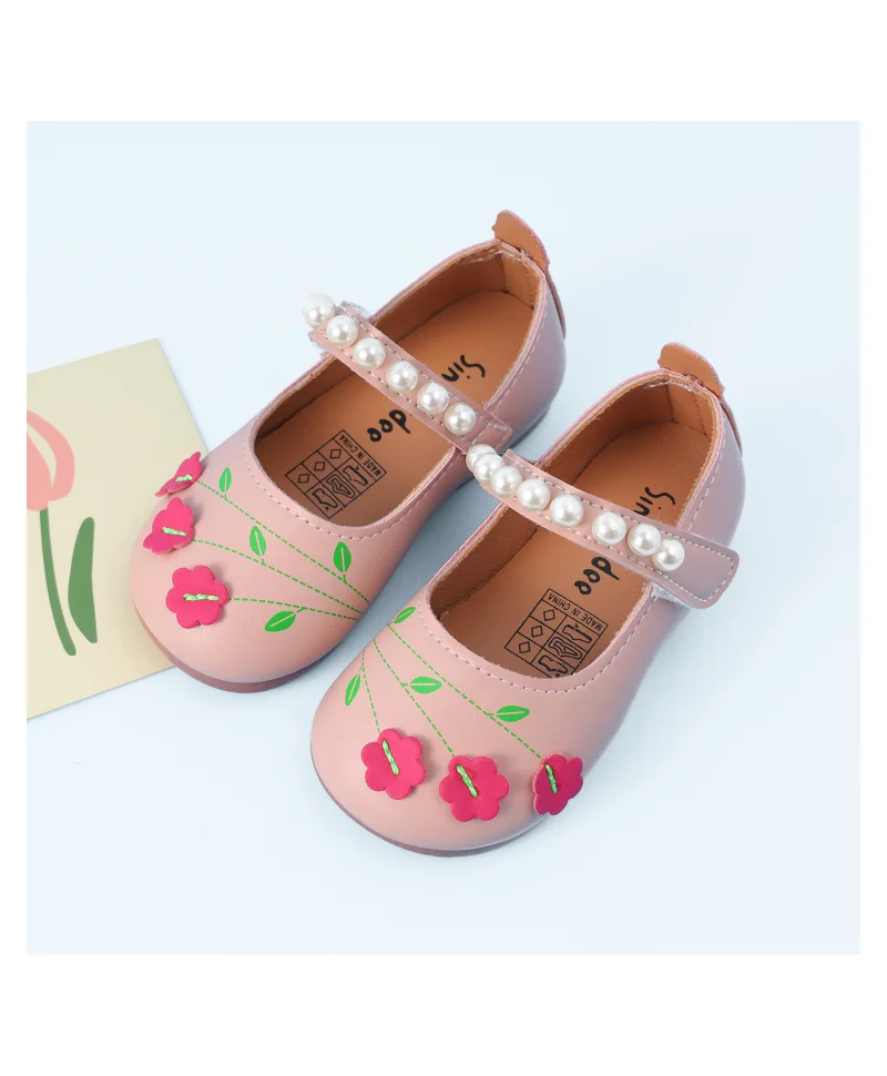 مارك وميا حذاء مارك وميا مزين بتطريز زهري - وردي