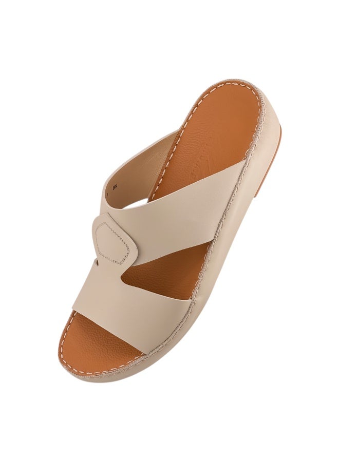 إيت صندل عربي يدوي الصنع للرجال من AET | شبشب رجالي خارجي | شبشب مفتوح الأصابع للاستخدام اليومي | جلد عربي أصلي ناعم بالكامل | تصميم جديد | نعل داخلي بلون بني فاتح | مريح وخفيف الوزن - Image 3