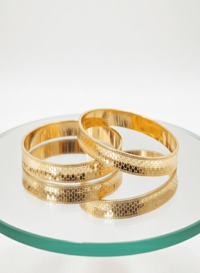 عالم الفخامة أساور نسائية ذهبية فاخرة بتصميم عصري لامع مكونة من قطعتان - Image 1