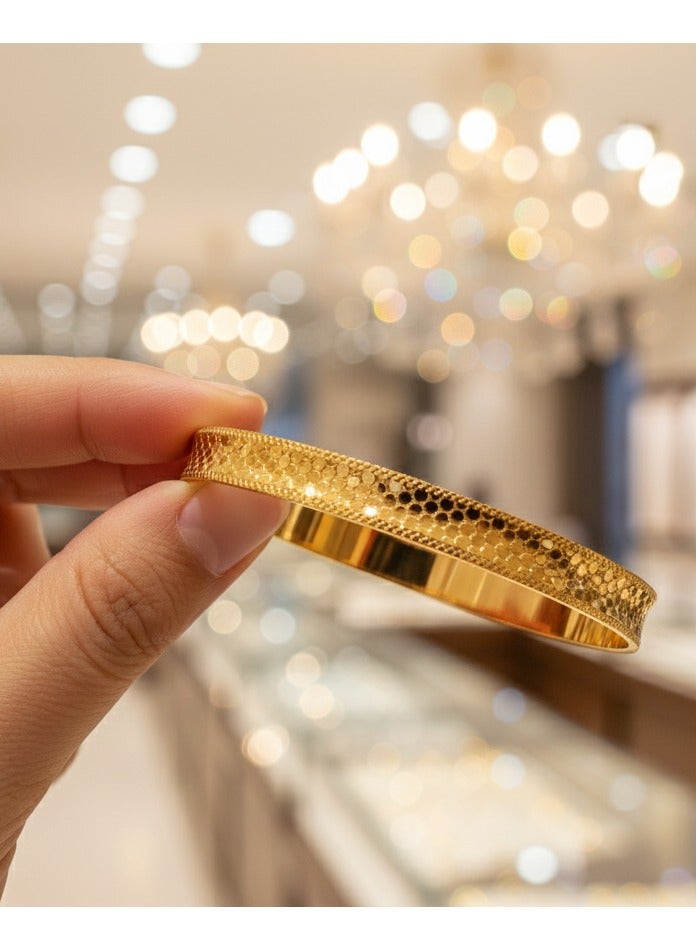 عالم الفخامة أساور نسائية ذهبية فاخرة بتصميم عصري لامع مكونة من قطعتان - Image 2