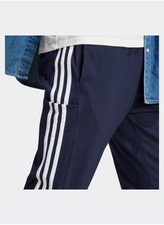 Adidas بنطلون رياضي Essentials Single Jersey بفتحة مدببة وثلاثة خطوط  - Image 5