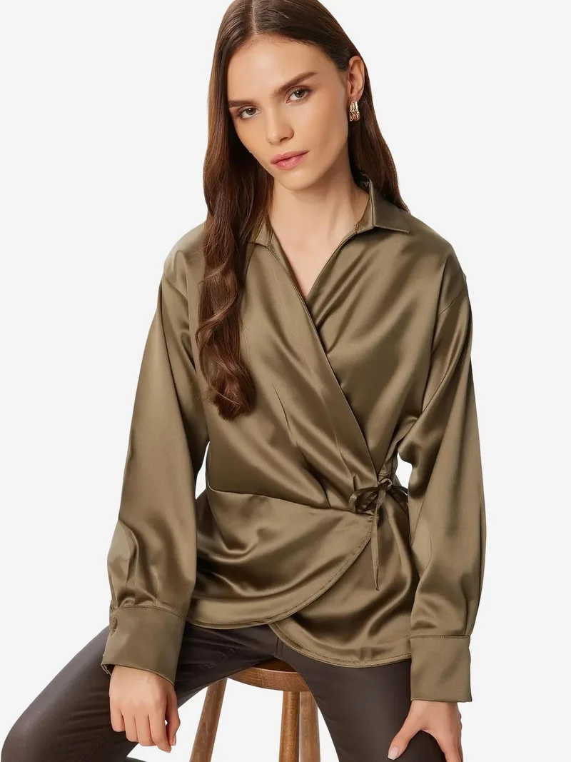 إسطنبول الساحرة ISTANBUL Double Breasted Satin Tie Blouse
