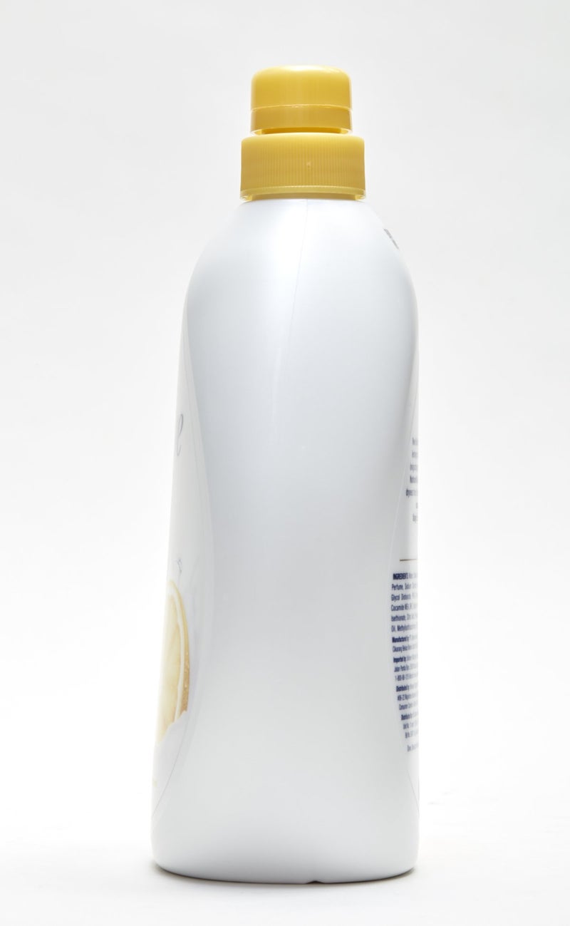 Dove Go Fresh Energize Body Wash, Grapefruit and Lemongrass Scent, 33.8 Ounce (1 Liter) International Version - Image 3