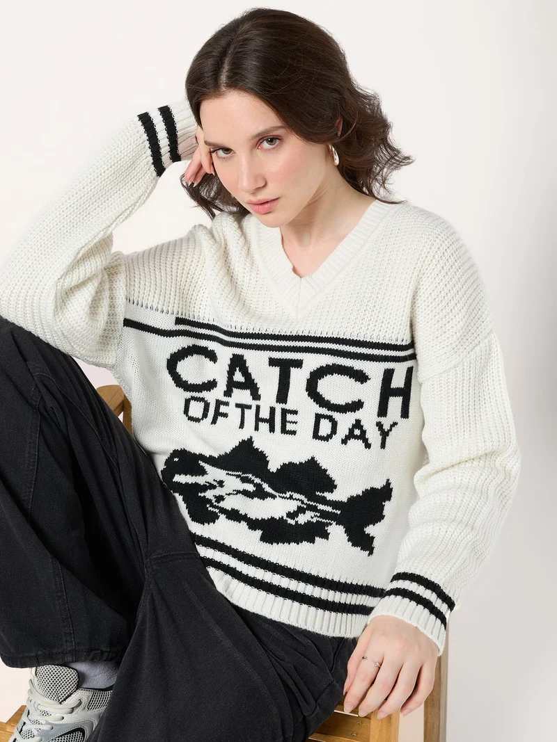 Outzidr  Off White V Neck Graphic Sweater for Women | Best Price UAE