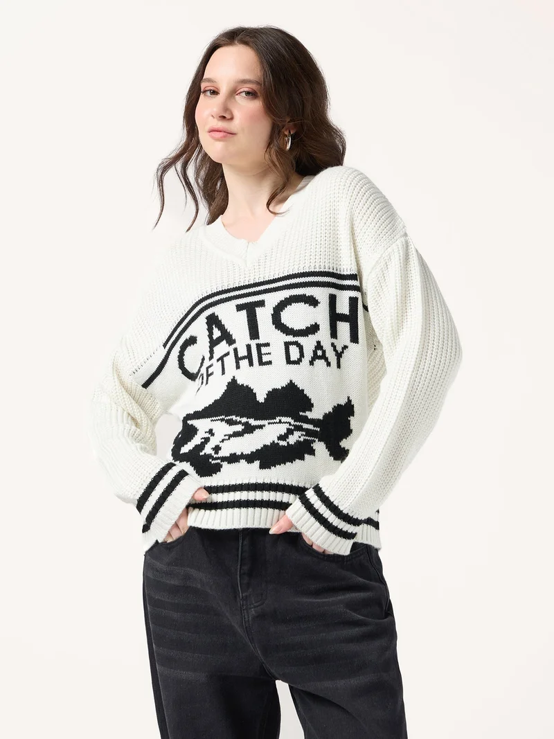 Outzidr  Off White V Neck Graphic Sweater for Women | Best Price UAE