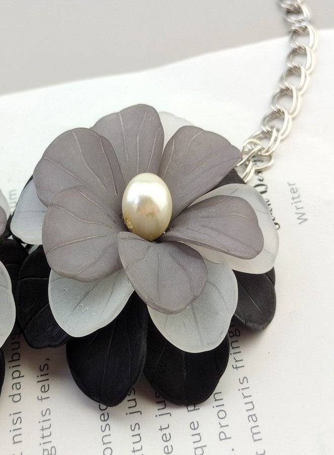 بوكار قلادة بوكار المصنوعة يدويًا من الأكريليك، قلادة على شكل زهرة، قلادة تشوكر مميزة للنساء (NK-10242-رمادي) - Image 4