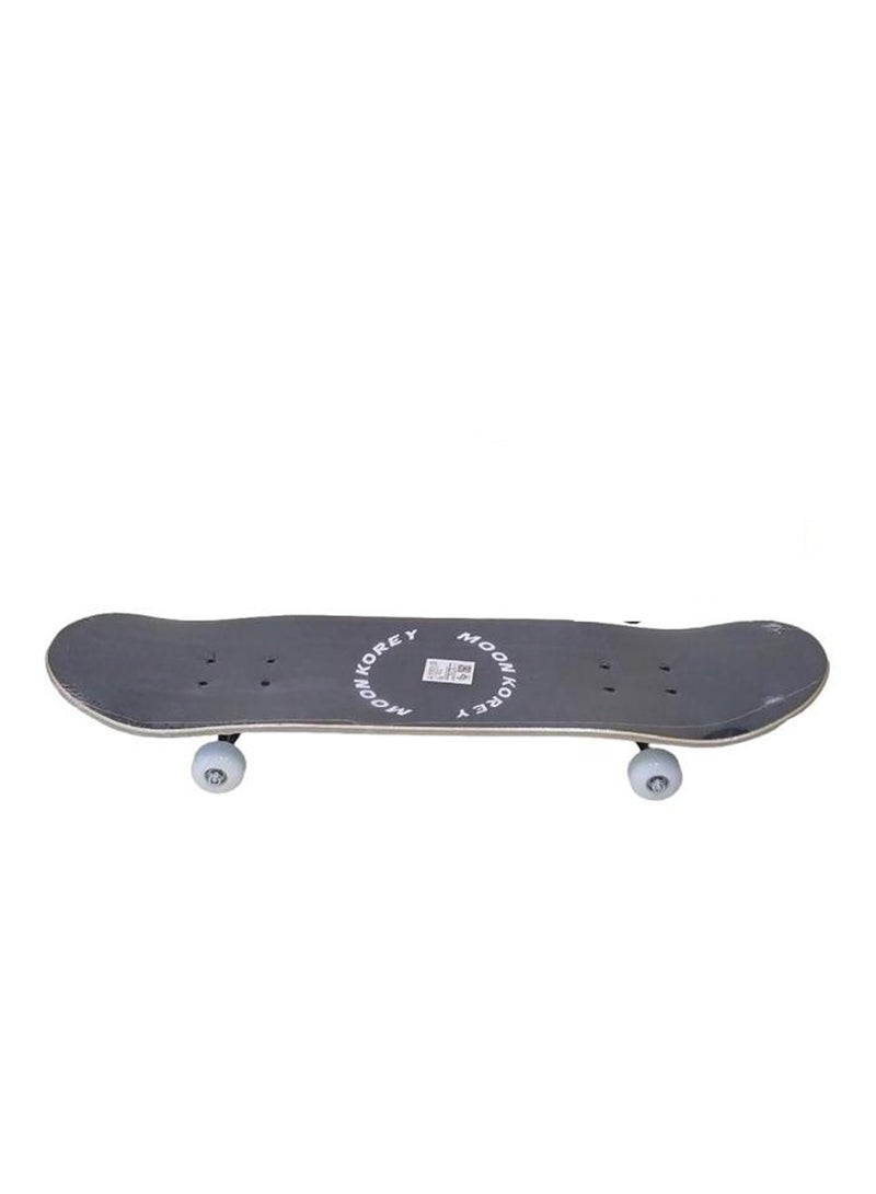 Road Skating Skateboard 