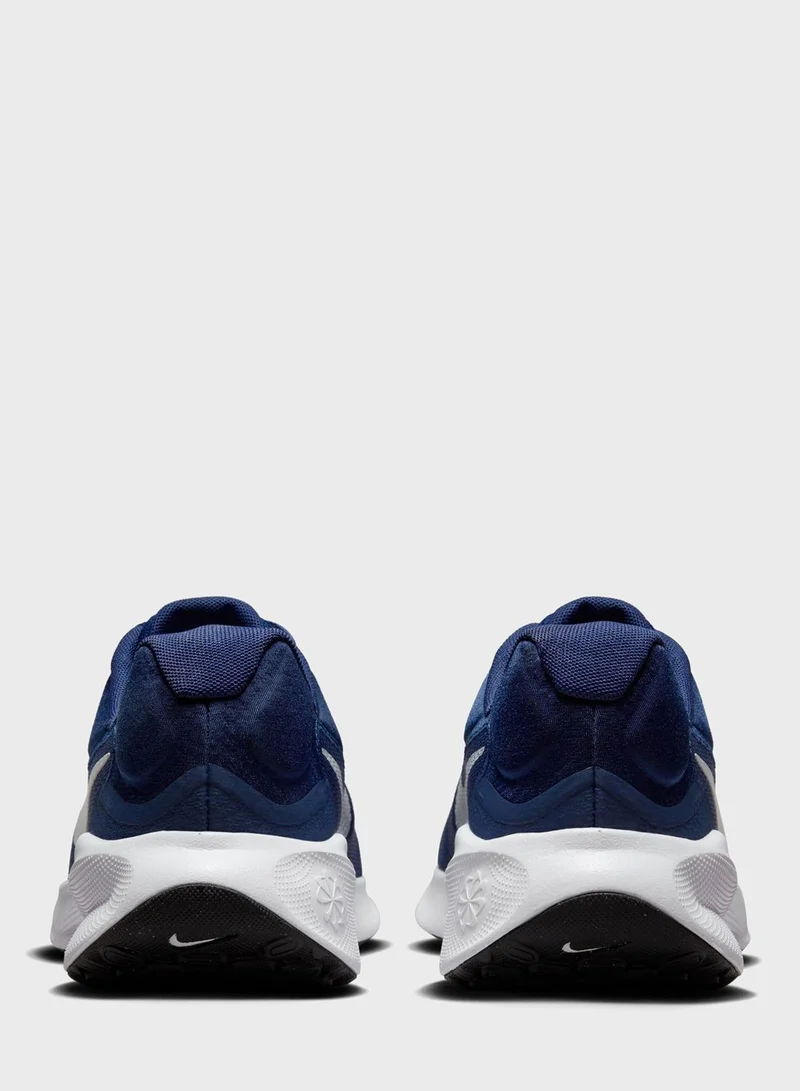 Nike Revolution 7