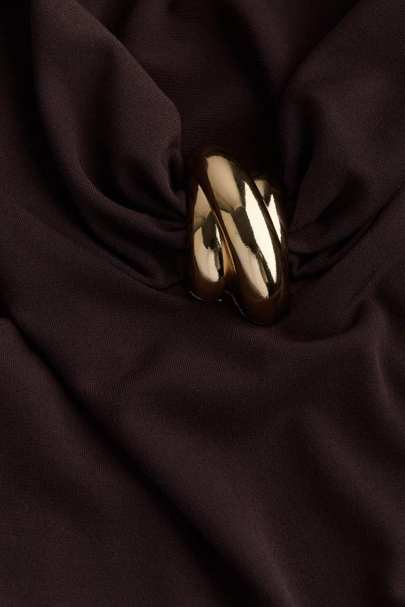 اتش اند ام بودي بقبّة عالية