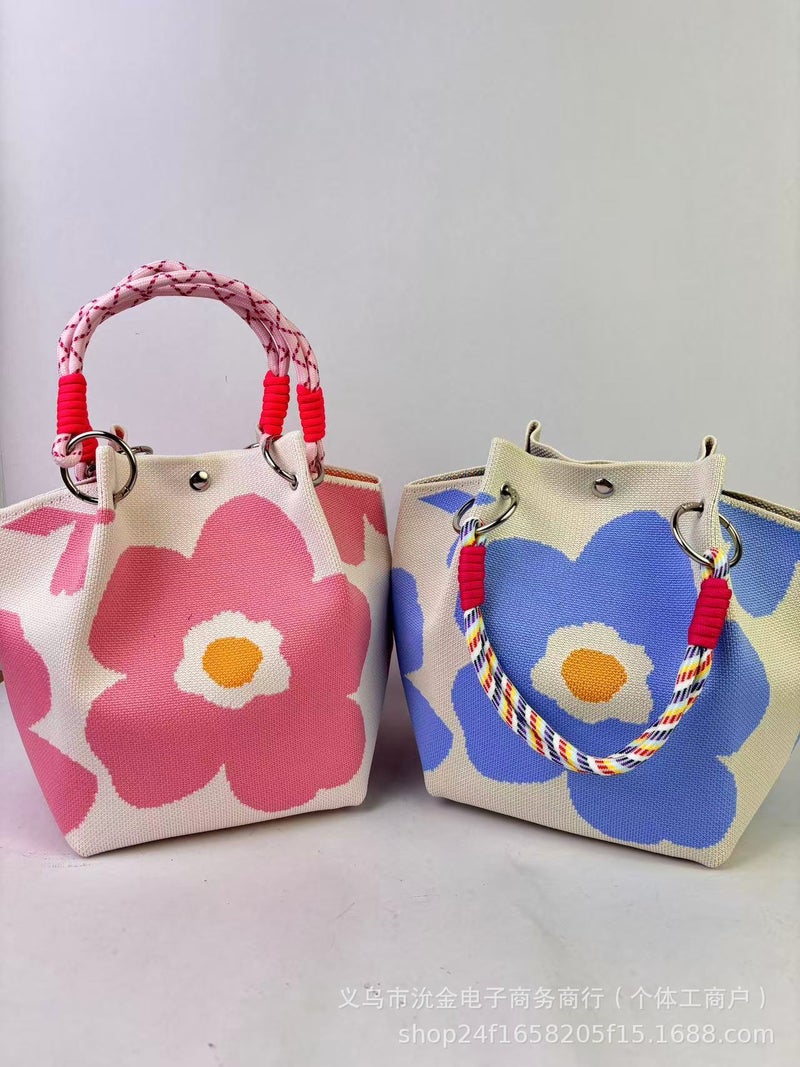 New Ins Style Niche Design Knitted Handbag Fashionable White Tower Shopping Po Hand Bag Bucket Bag 2 - Image 5