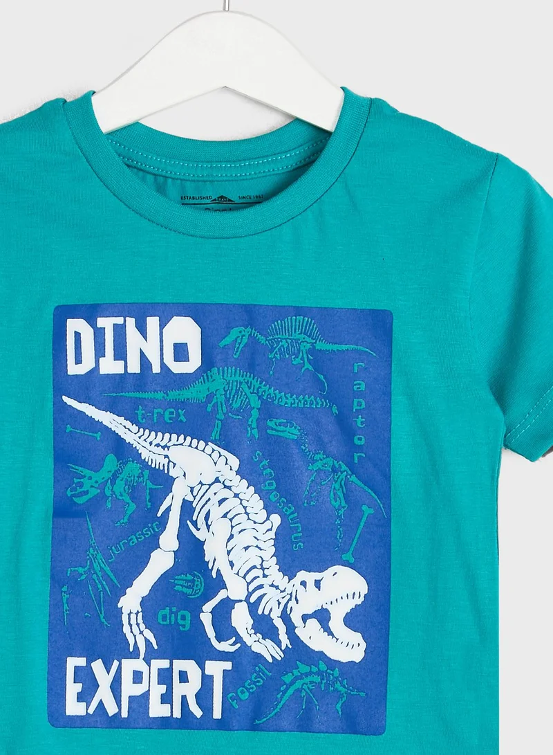 ريبلز مع نمشي Round Neck Graphic T-Shirt