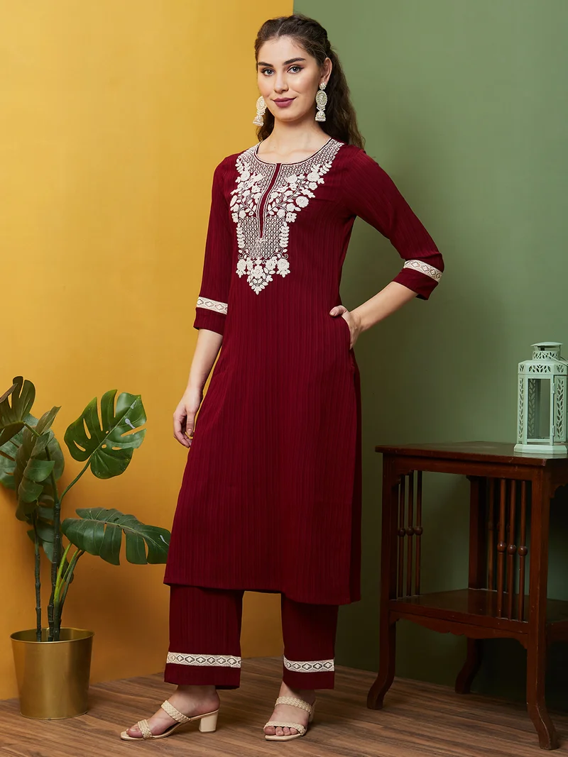 globus Women Maroon Floral Embroidered Round Neck Thread Work Straight Kurta With Trouser