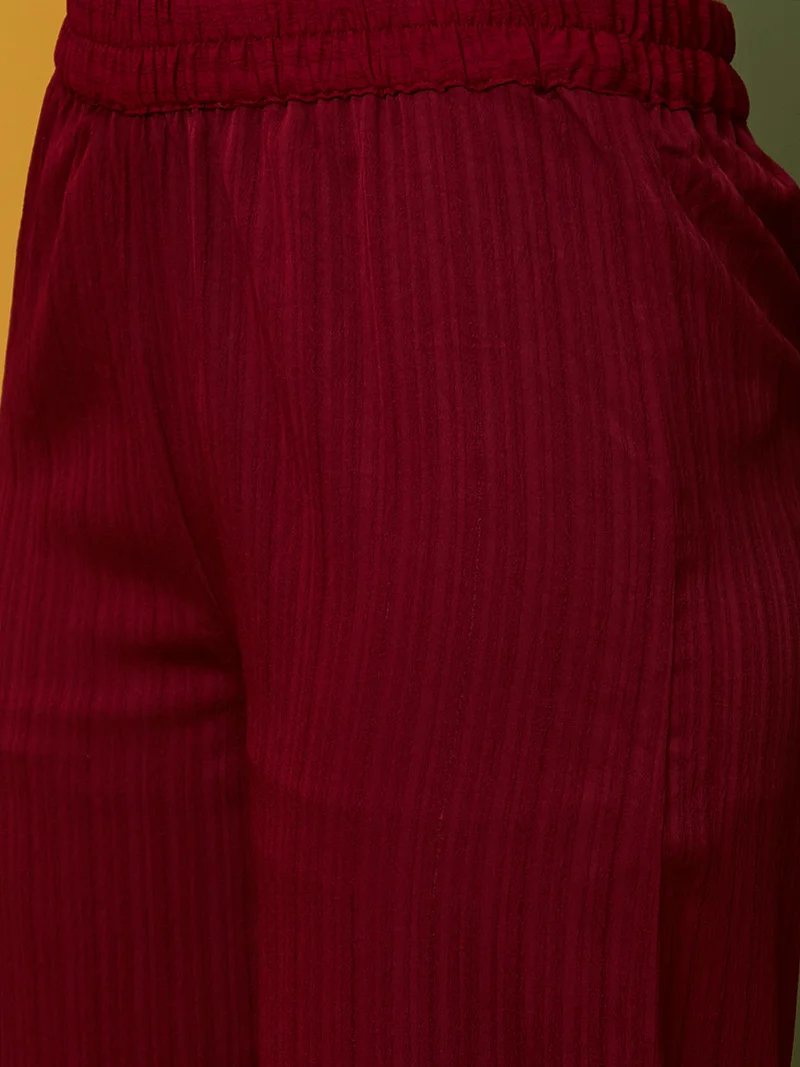 globus Women Maroon Floral Embroidered Round Neck Thread Work Straight Kurta With Trouser
