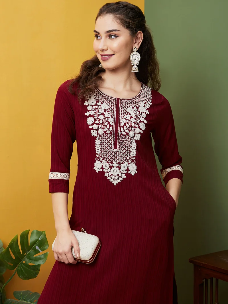 globus Women Maroon Floral Embroidered Round Neck Thread Work Straight Kurta With Trouser
