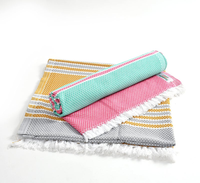 Outlay Home Cotton Terry 480 GSM Unisex Quick Drying and Ultra Absorbent Bath Towel (75x150 CM) Multicolor - 2 Pieces - Image 1