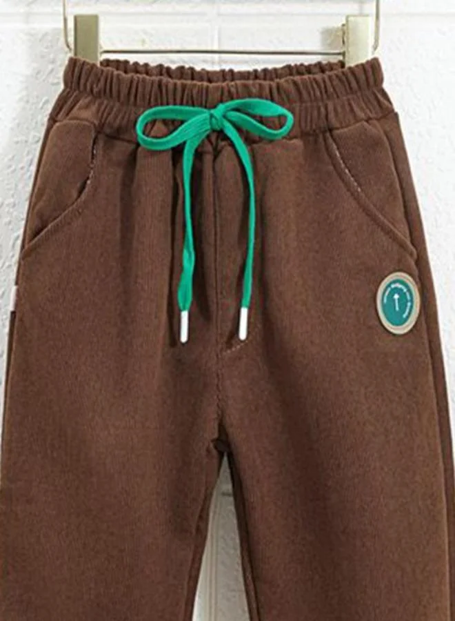 يونيكي Brown Regular Fit Mid Rise Applique Trackpant