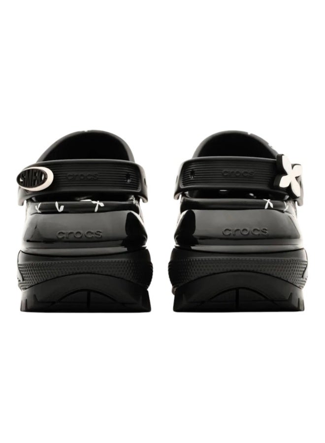 Crocs are comfortable - Image 3