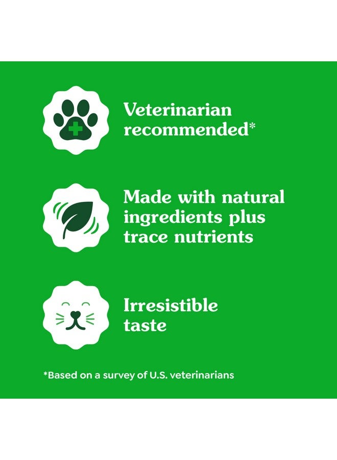 Greenies Feline Pill Pockets for Cats Natural Soft Cat Treats, Salmon Flavor, 1.6 oz. Pouch (45 Treats) - Image 2