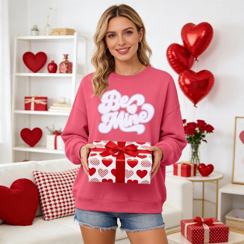 VILOVE Valentines Sweatshirts for Women Be Mine Glitter Patch Valentine Shirts Oversized Love Heart Sweater Holiday Outfits - Image 2