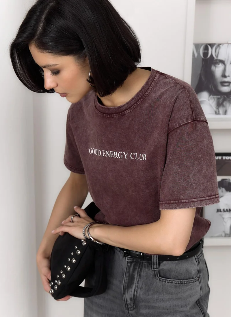 Lichi Loose T-shirt with scuffs and lettering