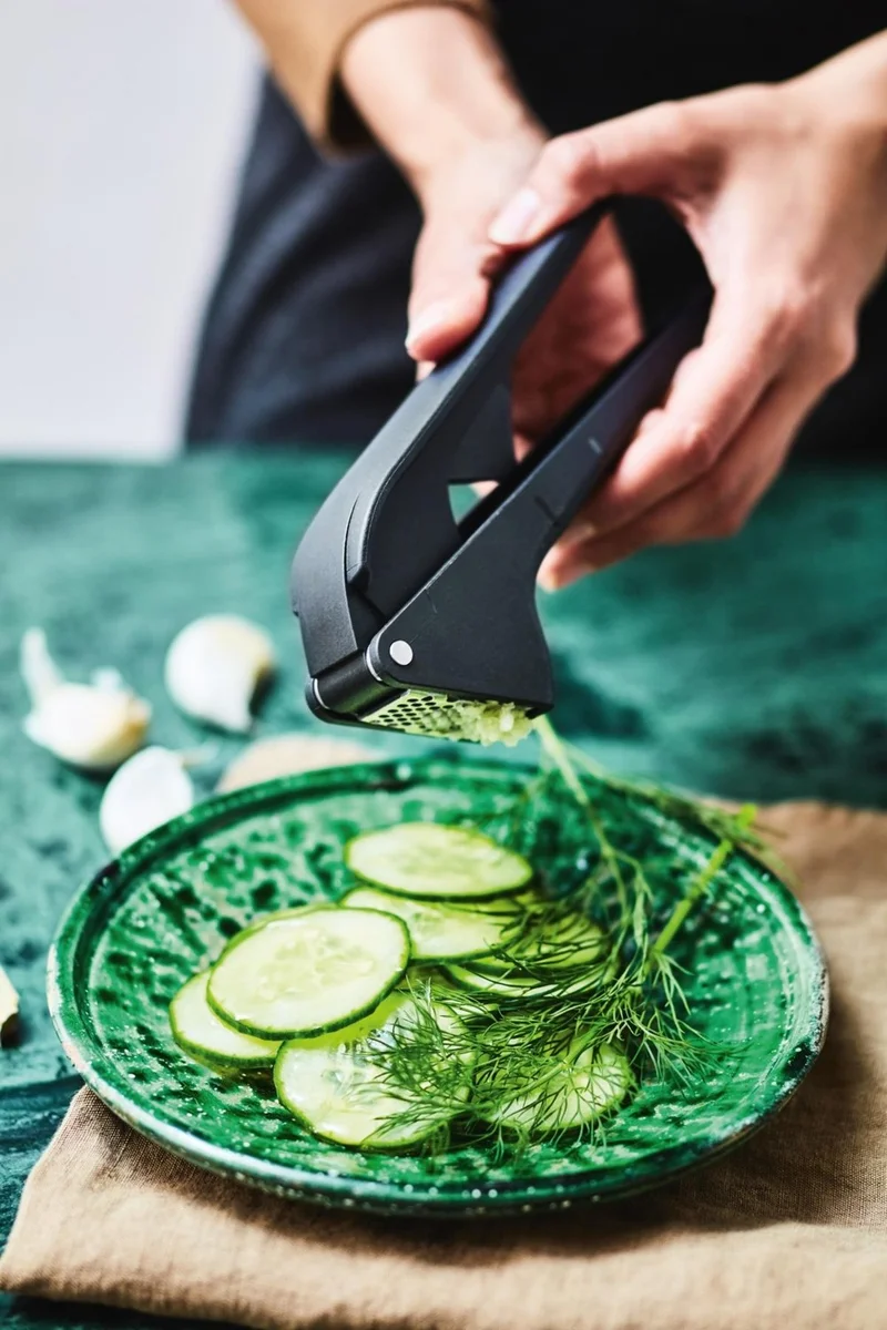 توبروير Garlic Crusher