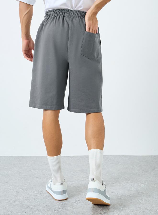 ستايلي شورت تيري قطني واسع بطبعة كتابة - Image 4