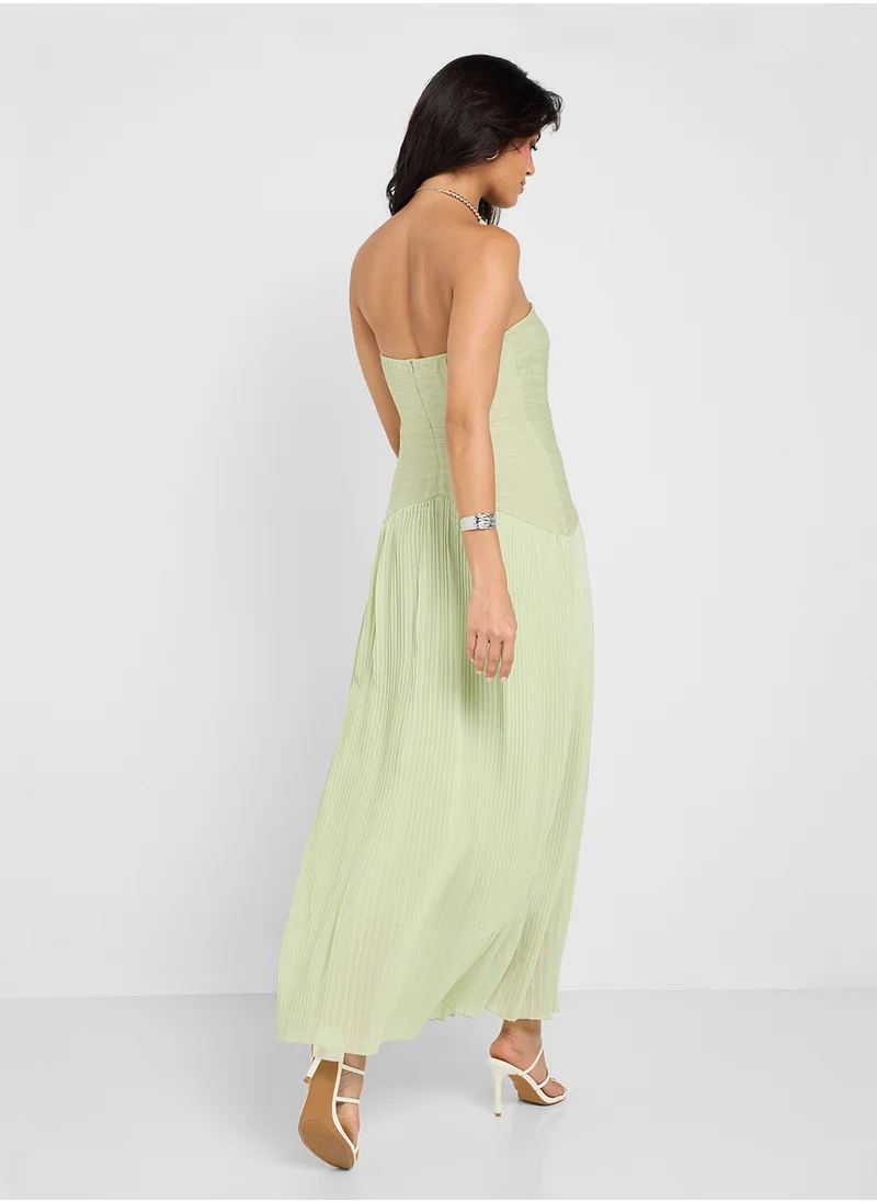 ايلا Bandeau Pleated Dress
